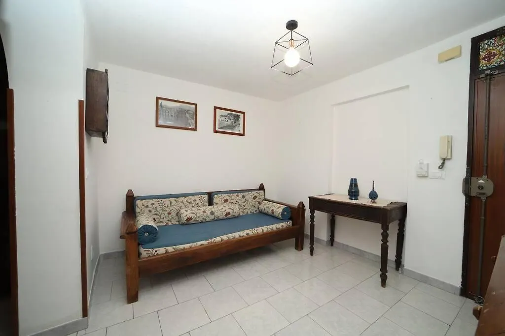 Appartement Colonna House Casa Tra La Zisa E La Cattedrale à Palerme 0*,