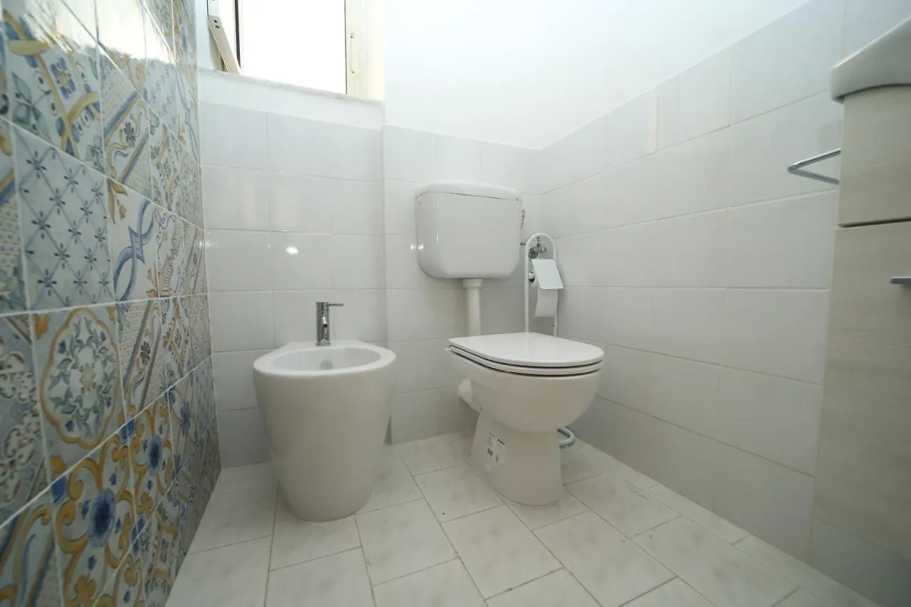 Appartamento Colonna House Casa Tra La Zisa E La Cattedrale Palermo 0*,