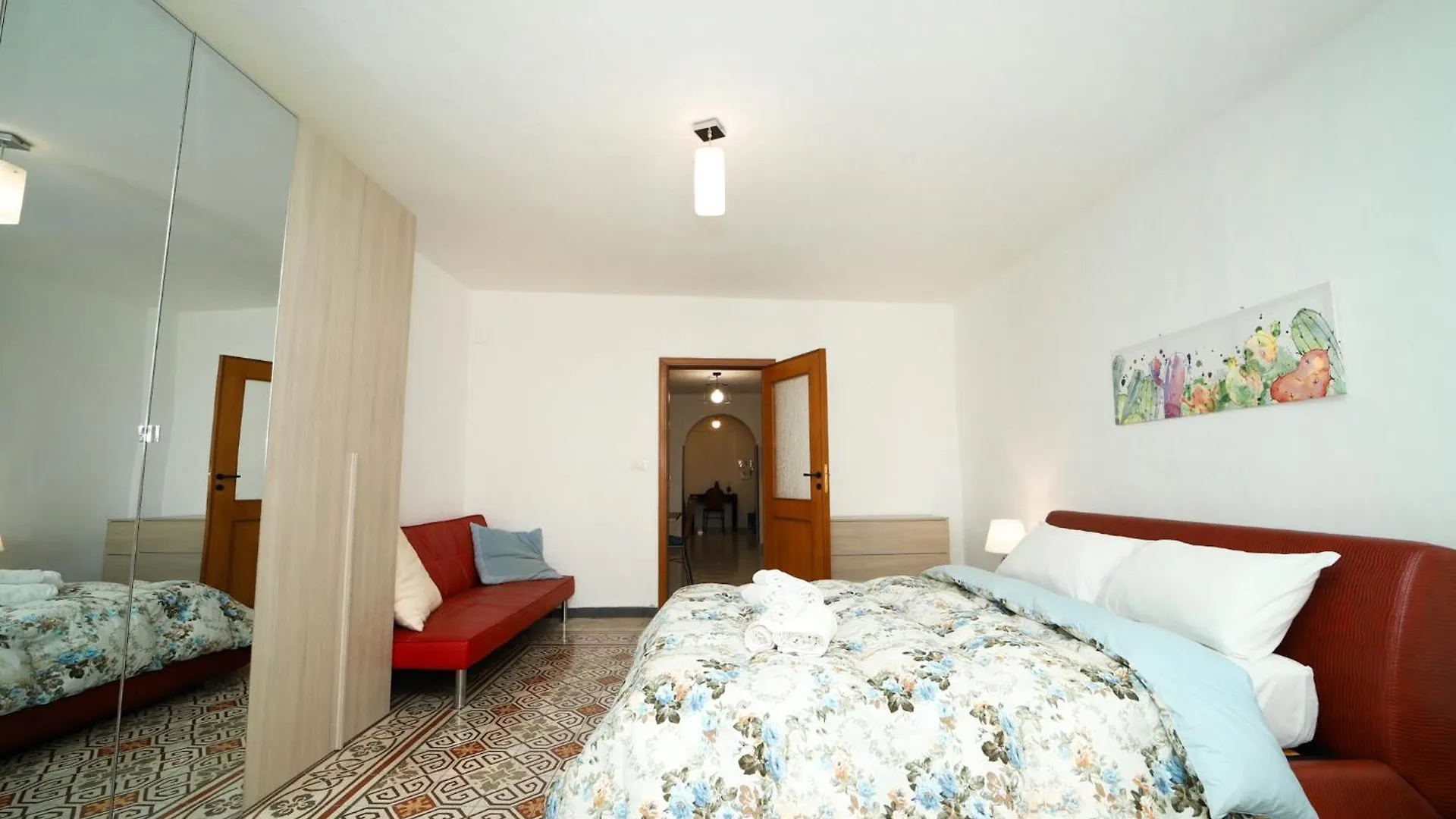 Appartamento Colonna House Casa Tra La Zisa E La Cattedrale Palermo Italia